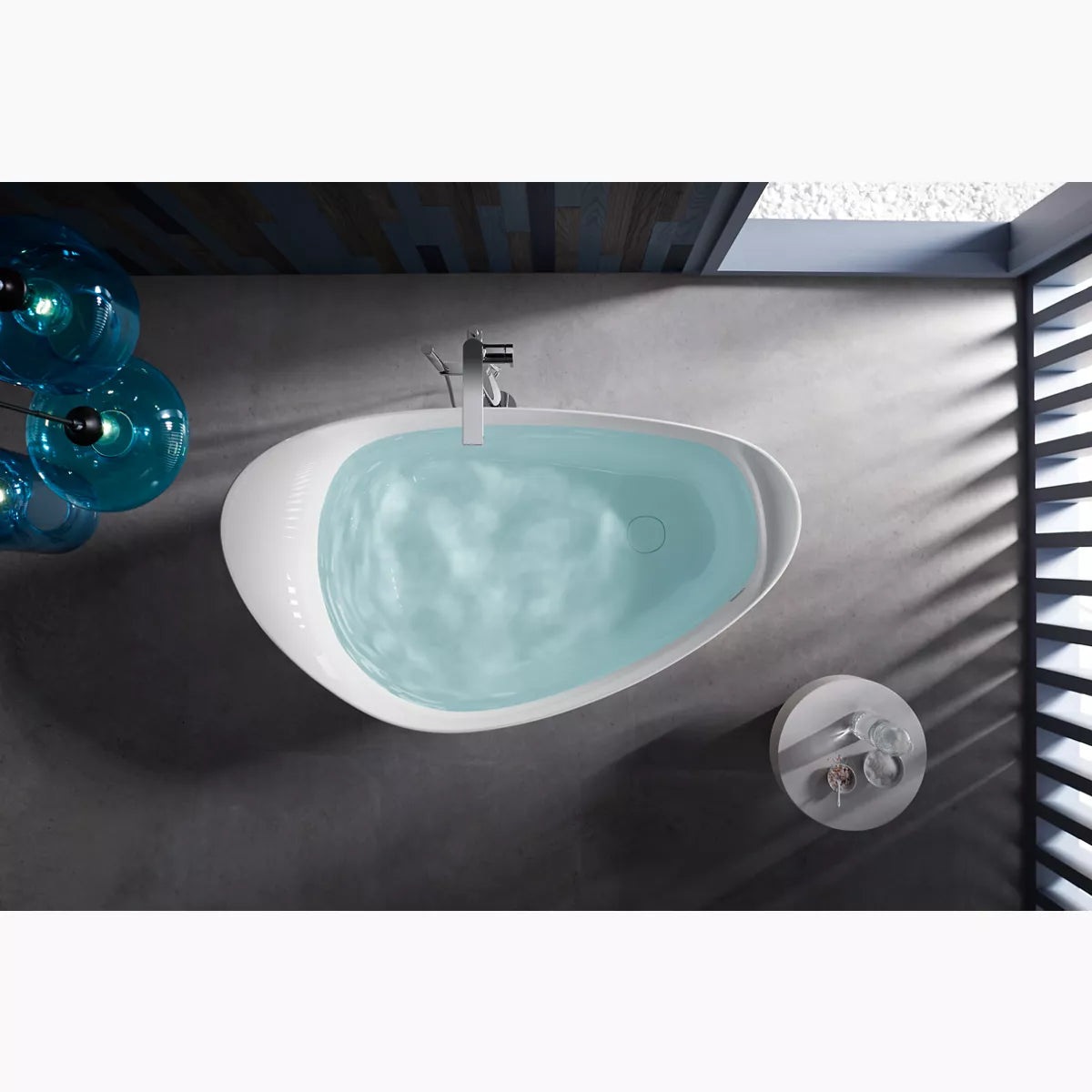Veil™  Freestanding Bath